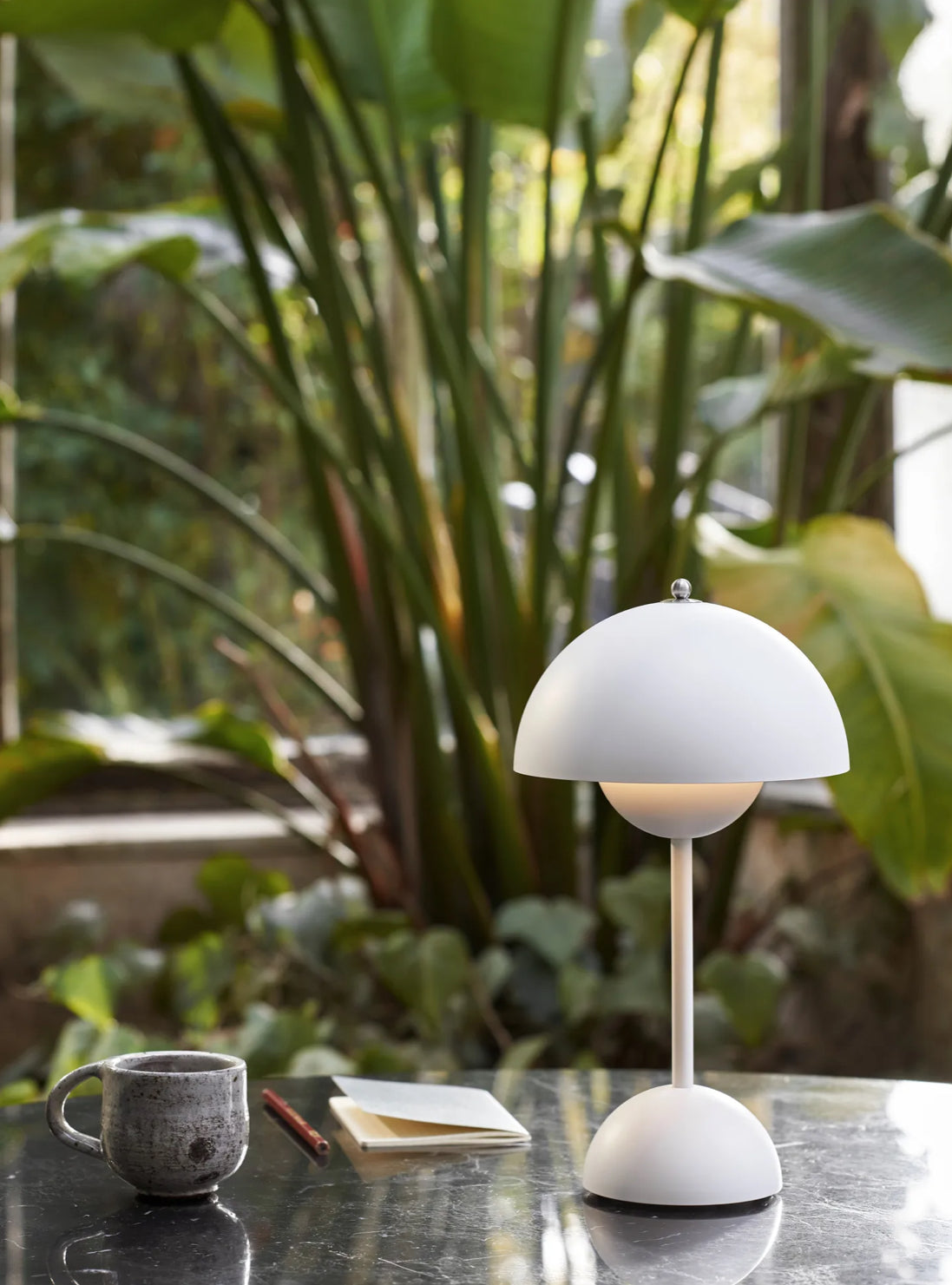 Flowerbud  – Ikonisk bärbar designlampa