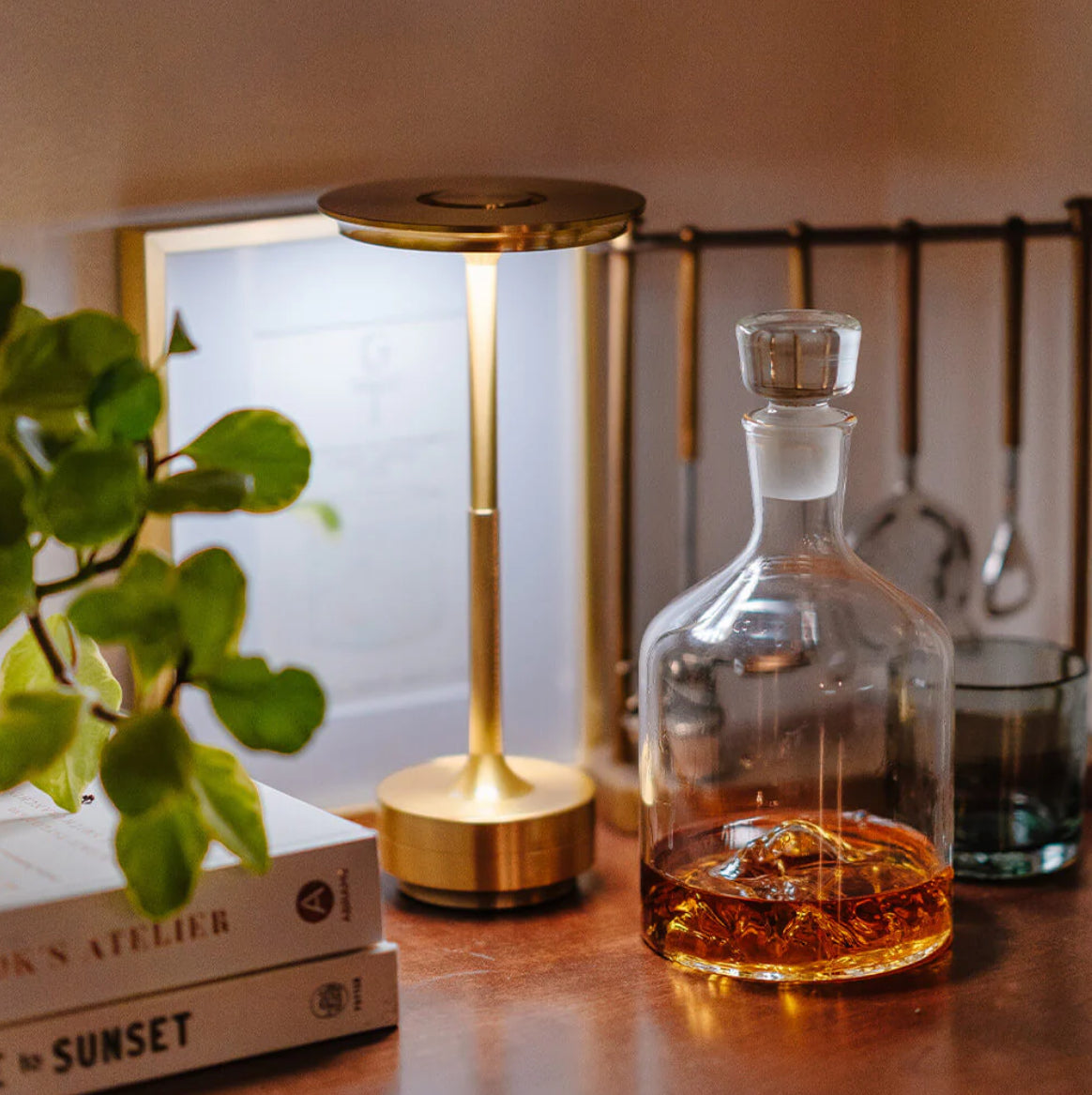 Bordslampa Steal LED - Portabel