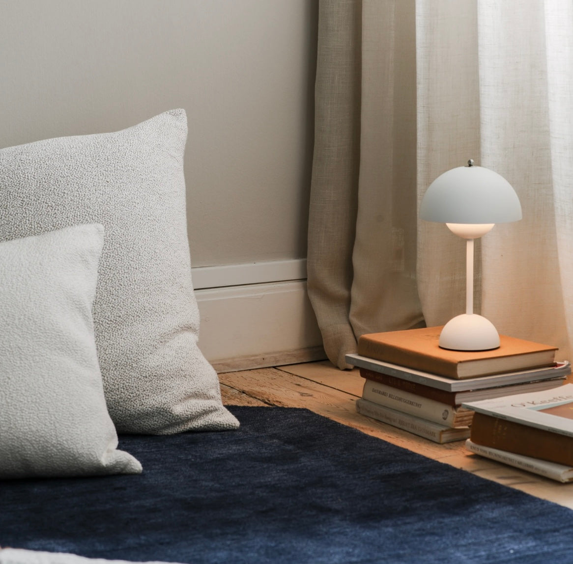 Flowerbud  – Ikonisk bärbar designlampa