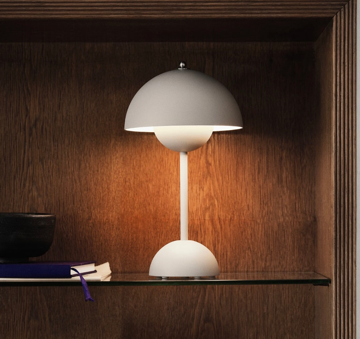 Flowerbud  – Ikonisk bärbar designlampa