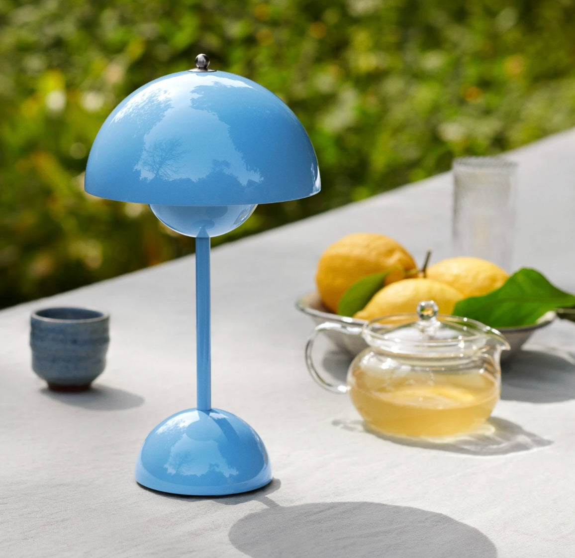 Flowerbud  – Ikonisk bärbar designlampa