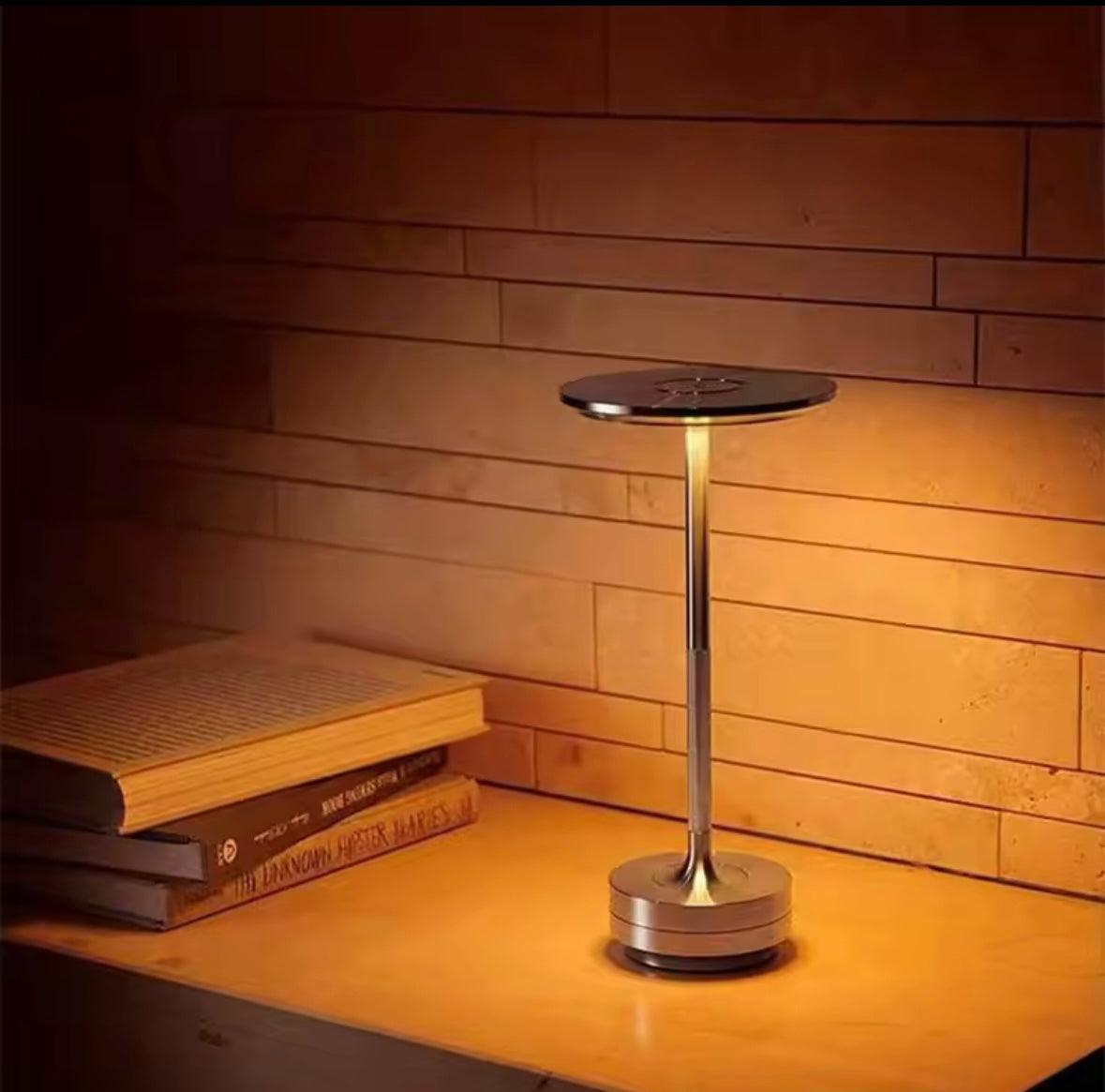 Bordslampa Steal LED - Portabel